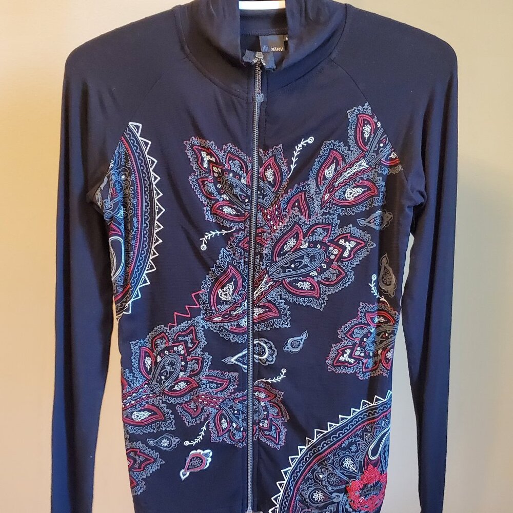 Karv Women's Zippered Sweater